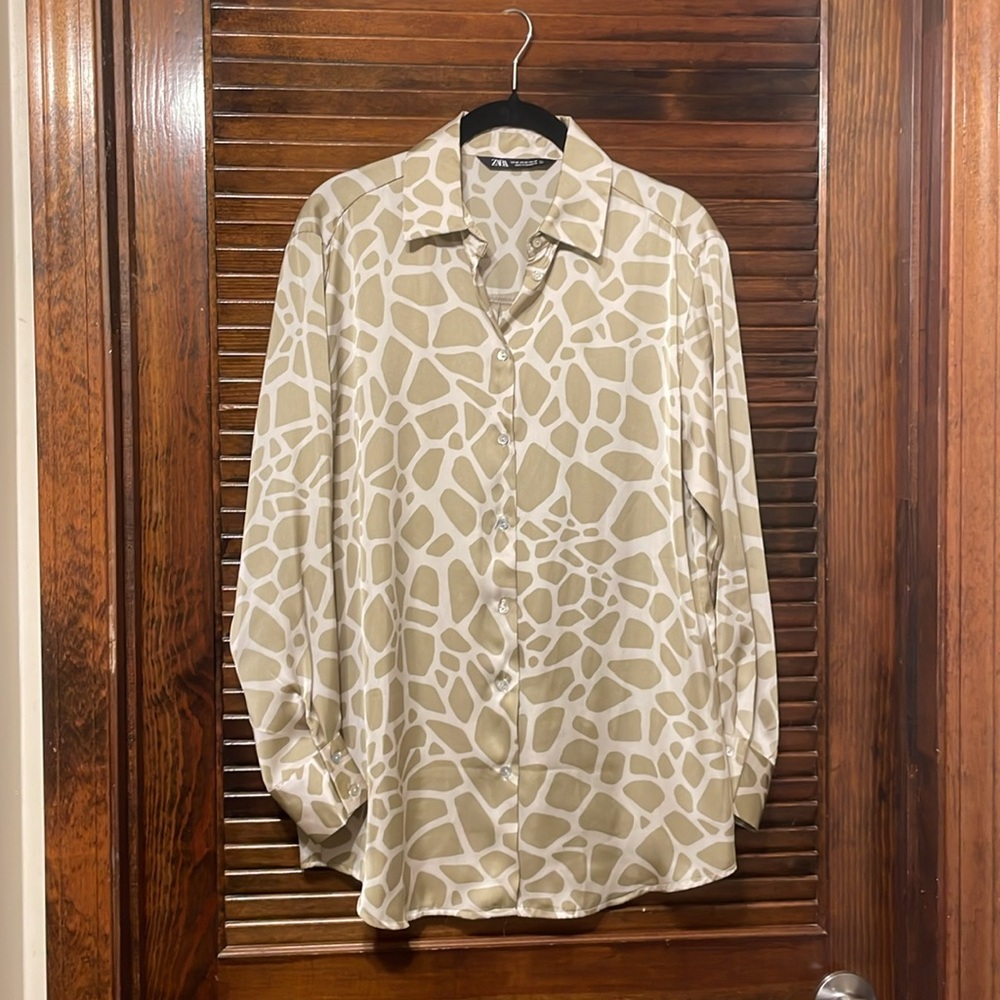 Zara Giraffe Print Satin Button Down Blouse - Picture 2 of 7